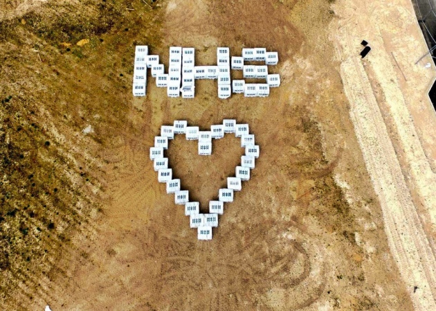 The message for NHS staff from Hopkins Homes builders in Thetford