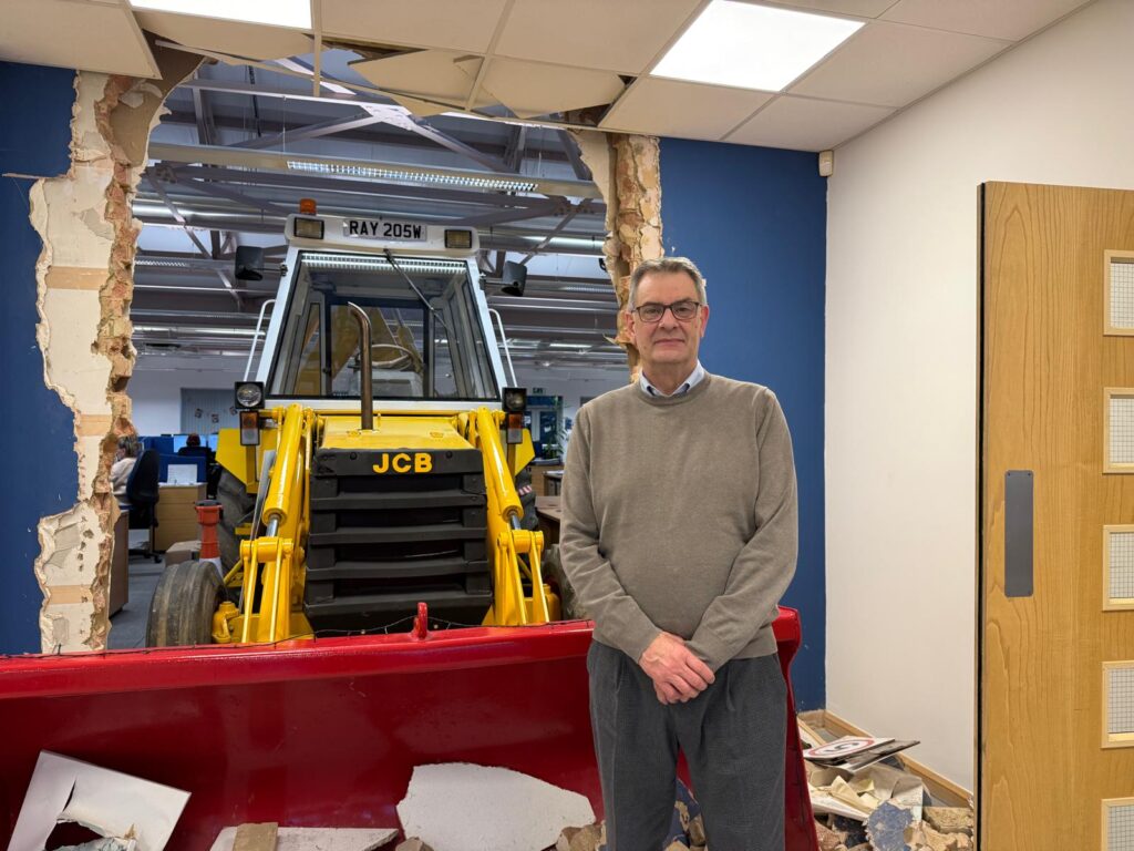 Paul Rodwell in the SEH French office